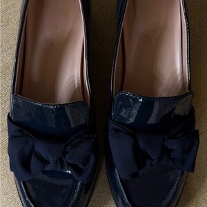 Bandolino Glossy Dark Blue Loafers with Bow